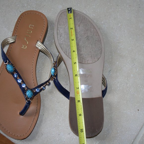 Unisa Thong Sandals, Size 9 1/2. Blue Strap, Embellished with Stones - Picture 11 of 11